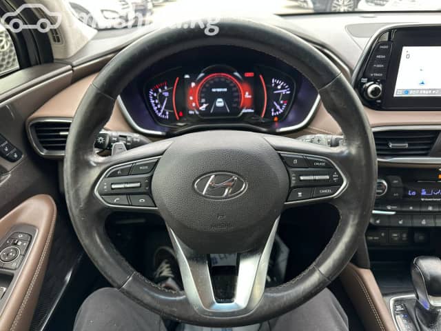 Hyundai Santa Fe IV 2.2d AT