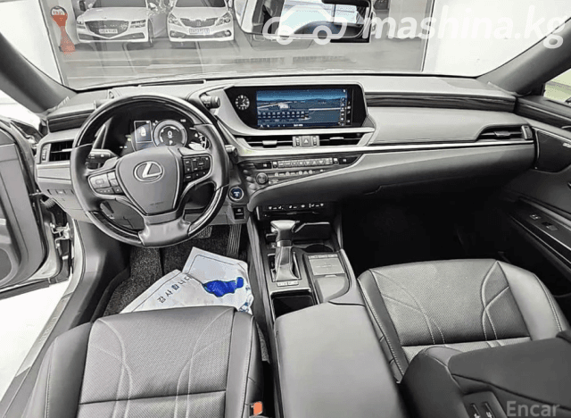 Lexus ES VII 300h 2.5hyb CVT