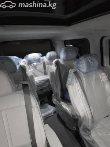 Hyundai Staria 2.2d AT 4WD