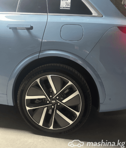LiXiang L7 Рестайлинг 1.5hyb AT 4WD