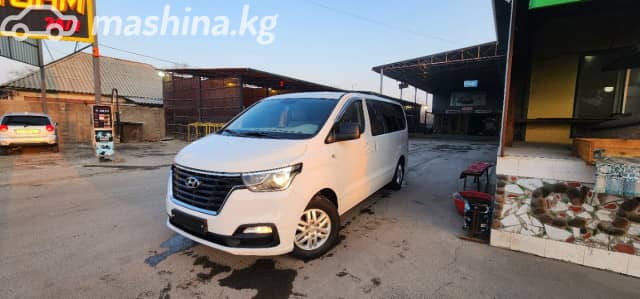 Hyundai Starex (H-1) II Рестайлинг 2 2.5d AT