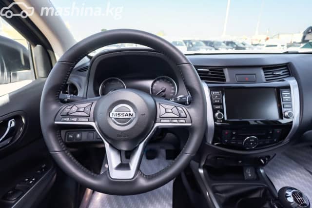 Nissan Navara (Frontier) IV (D23) 2.5 MT 4WD