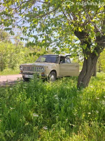 ВАЗ (Lada) 2101 21011 1.3 MT