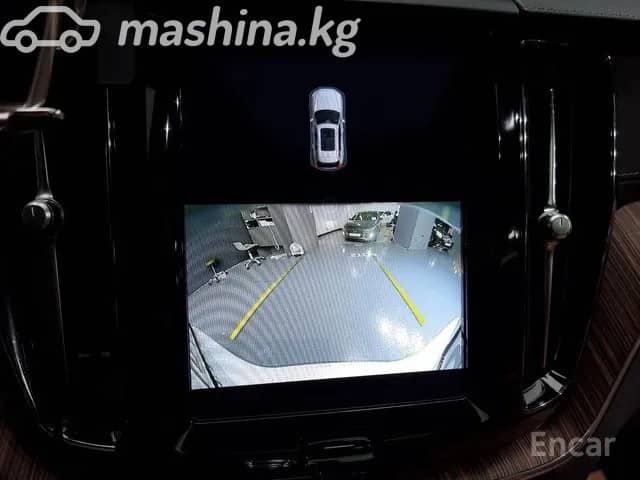Volvo XC60 II Рестайлинг 2.0 AT 4WD