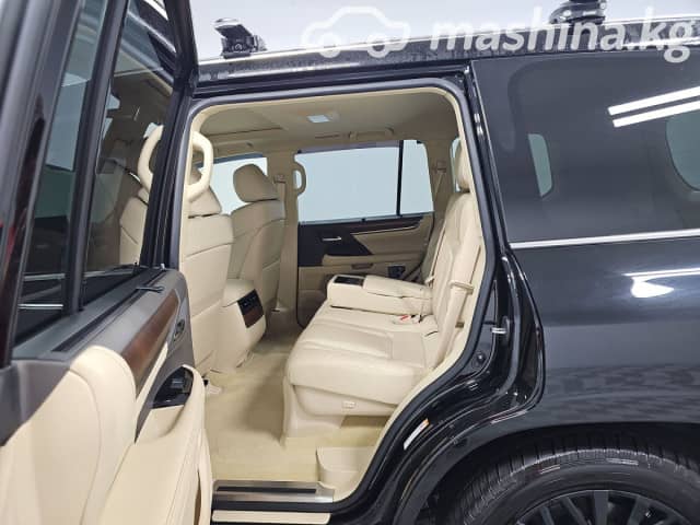 Lexus LX III Рестайлинг 2 570 5.7 AT 4WD