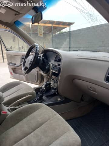 Hyundai Elantra III (XD) 2.0 MT