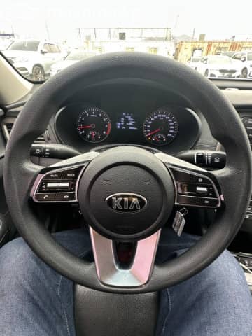 Kia K5 II 2.0 AT