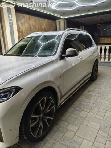 BMW X7 I (G07) 50i 4.4 AT 4WD