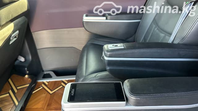 Mercedes-Benz V-Класс III (W447) Рестайлинг 260 длинный 2.0 AT
