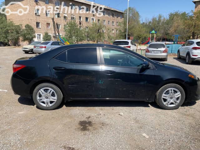 Toyota Corolla XI (E160, E170, E180) Рестайлинг 1 1.8 CVT