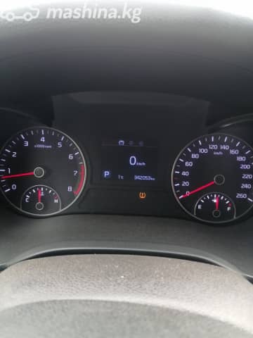 Kia K5 II 2.0 AT