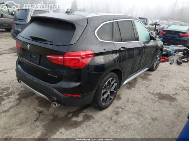 BMW X1 II (F48) Рестайлинг 28i xDrive 2.0 AT 4WD