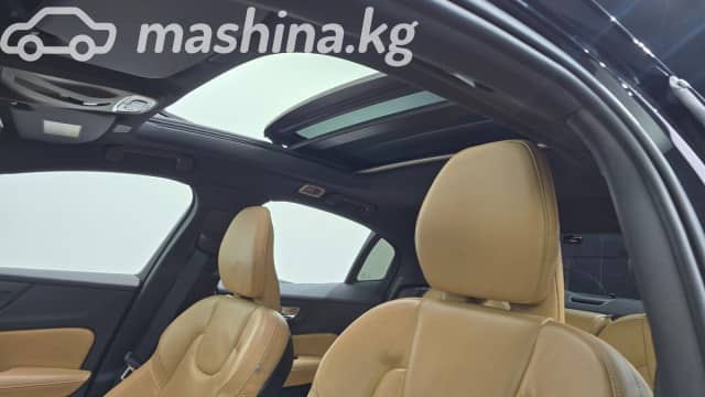 Volvo S60 II Рестайлинг 2.0 AT