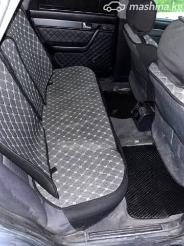 Audi A6 I (C4) 2.0 MT