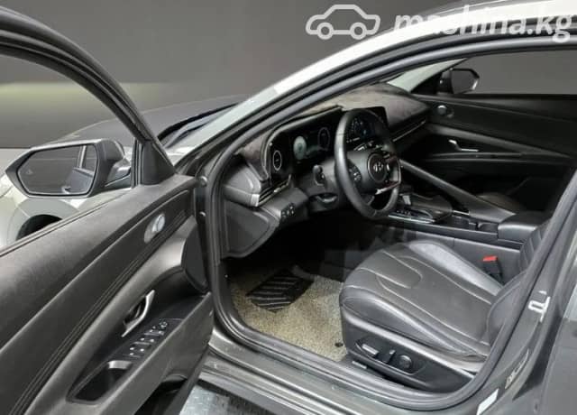Hyundai Avante VII 1.6hyb AMT