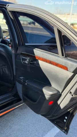 Mercedes-Benz S-Класс V (W221) Рестайлинг 500 5.5 AT 4WD