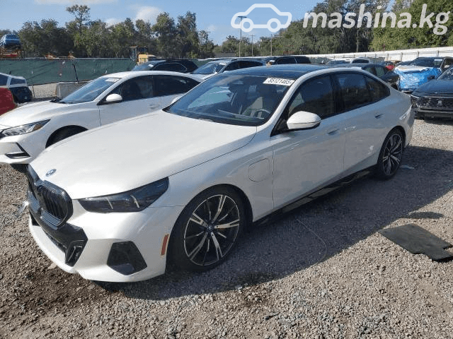 BMW 5 серии VIII (G60/G61/G68) 550e xDrive 3.0hyb AT 4WD