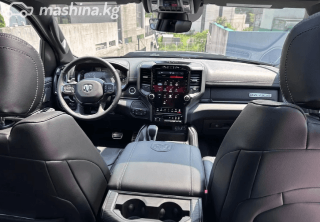 RAM 1500 V Quad Cab 5.7 AT 4WD