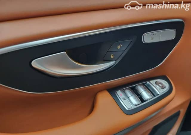 Mercedes-Benz V-Класс III (W447) Рестайлинг 2 250 d длинный 2.0d AT 4WD