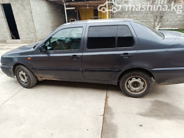 Volkswagen Vento 1.8 MT