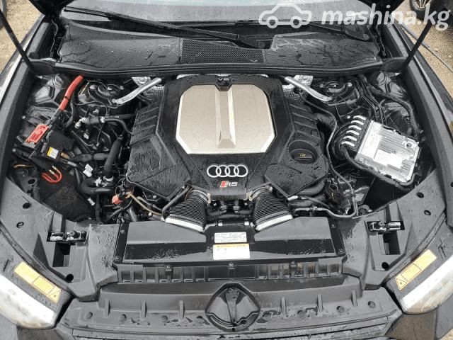 Audi RS 6 IV (C8) 4.0 AT 4WD