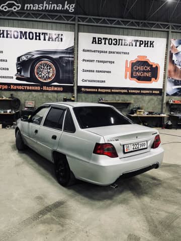 Daewoo Nexia I Рестайлинг 1.5 MT