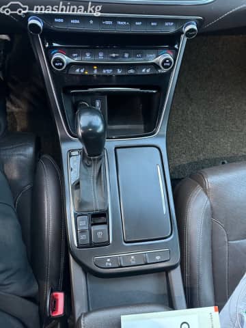 Hyundai Grandeur VI