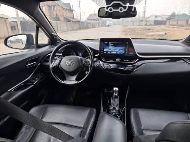 Toyota C-HR I 1.8hyb CVT
