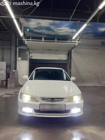 Honda Accord VI 1.8 AT