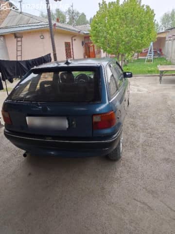 Opel Astra F 1.8 MT