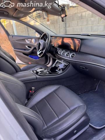Mercedes-Benz E-Класс V (W213, S213, C238) 300 2.0 AT 4WD