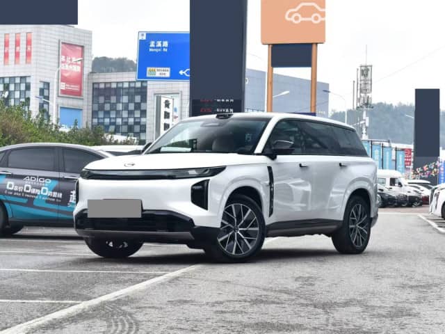GAC Trumpchi S7 1.5hyb AT 4WD