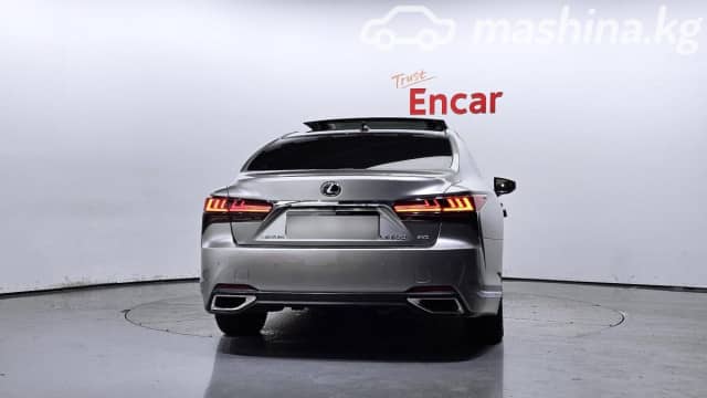 Lexus LS V 500h 3.5hyb AT 4WD