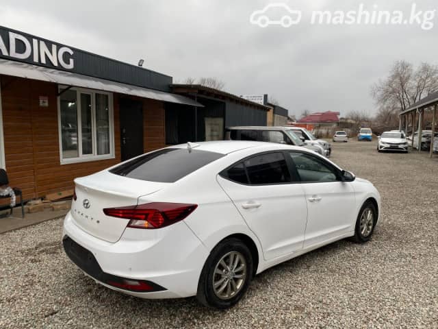 Hyundai Avante VI Рестайлинг 1.6 AT