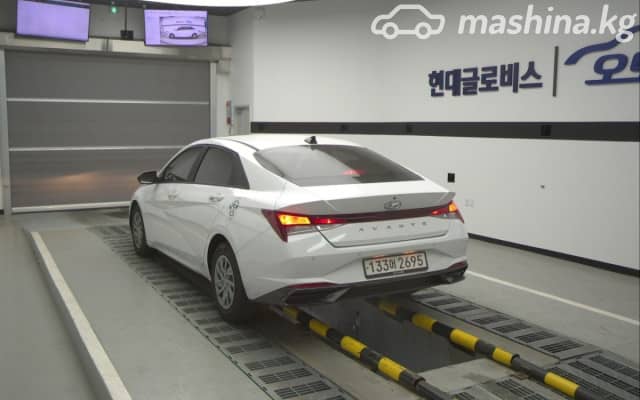 Hyundai Avante VII 1.6 CVT