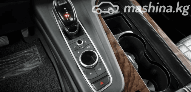 Cadillac Escalade V 6.2 AT 4WD