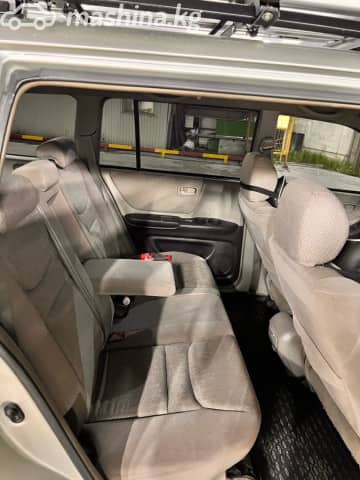 Toyota Highlander I (U20) Рестайлинг 2.4 AT 4WD
