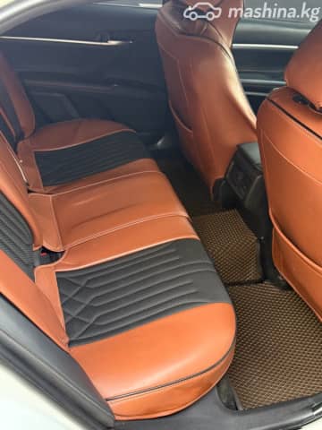 Toyota Camry VIII (XV70) 2.5 AT