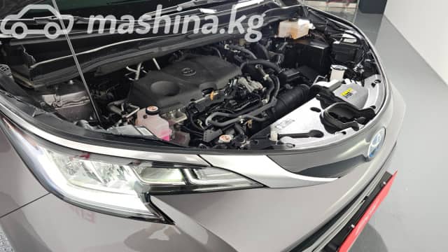 Toyota Sienna IV 2.5hyb AT