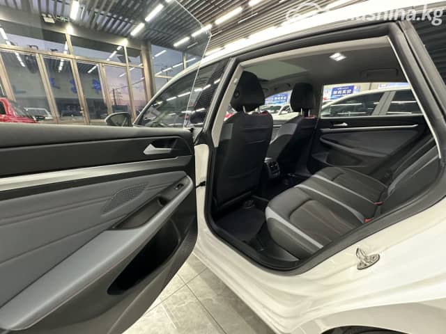 Volkswagen Polo Plus (China Market) 1.5 AT