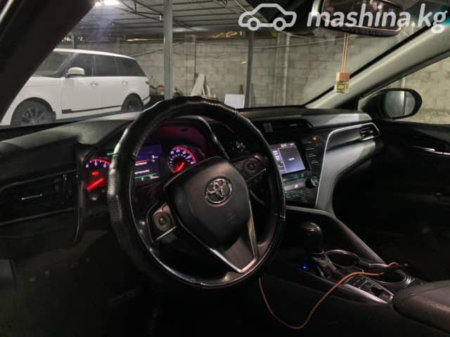 Toyota Camry VIII (XV70) 2.5 AT