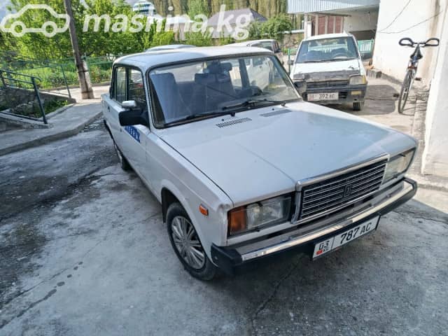 ВАЗ (Lada) 2107 2107 1.5 MT