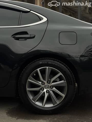 Lexus ES VI Рестайлинг 300h 2.5hyb CVT