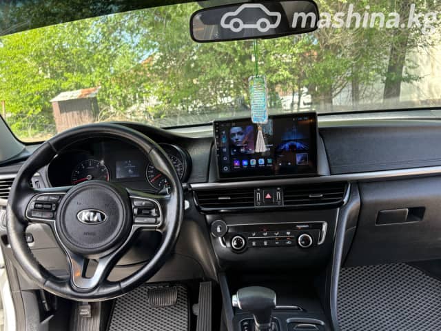 Kia K5 II 2.0 AT