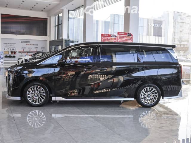 GAC Trumpchi M8 II Master Edition 2.0hyb AT