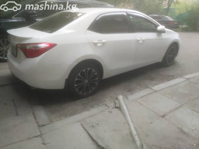 Toyota Corolla XI (E160, E170, E180) Рестайлинг 1 1.8 AT