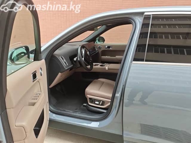 LiXiang L7 Рестайлинг 1.5hyb AT 4WD