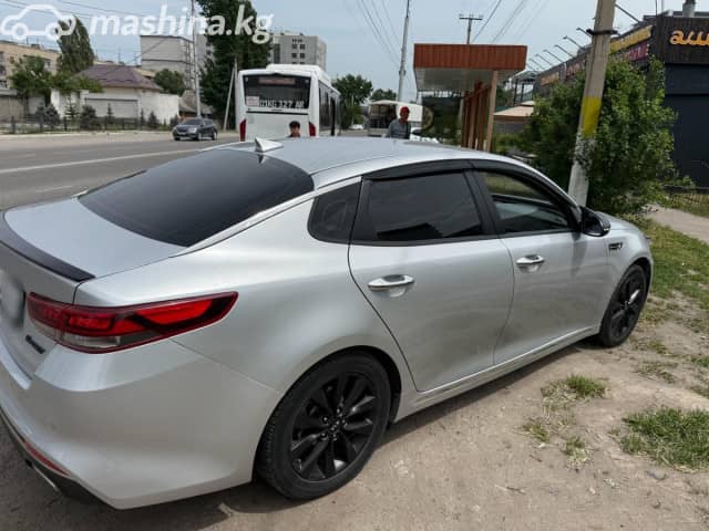 Kia K5 II 2.0 AT