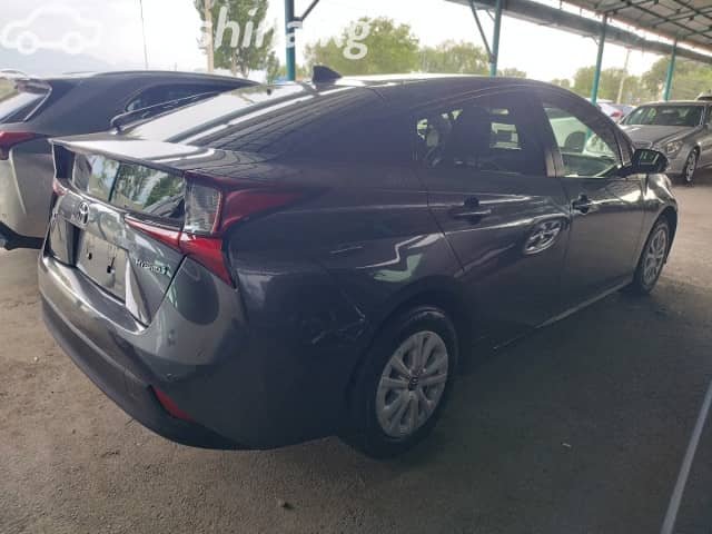 Toyota Prius IV Рестайлинг (XW50) 1.8hyb AT