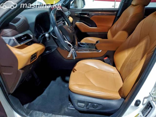 Toyota Highlander IV (U70) 2.5hyb AT 4WD